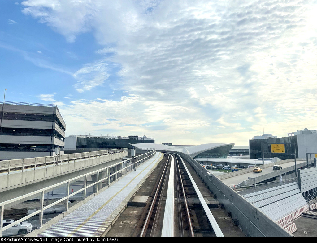 JFK between terminal stations 